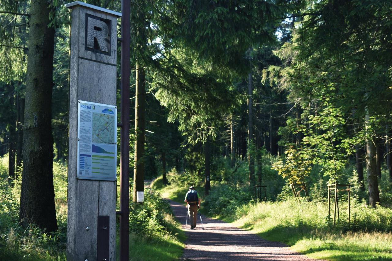 Hotel Thueringenschanze Oberhof  Buitenkant foto