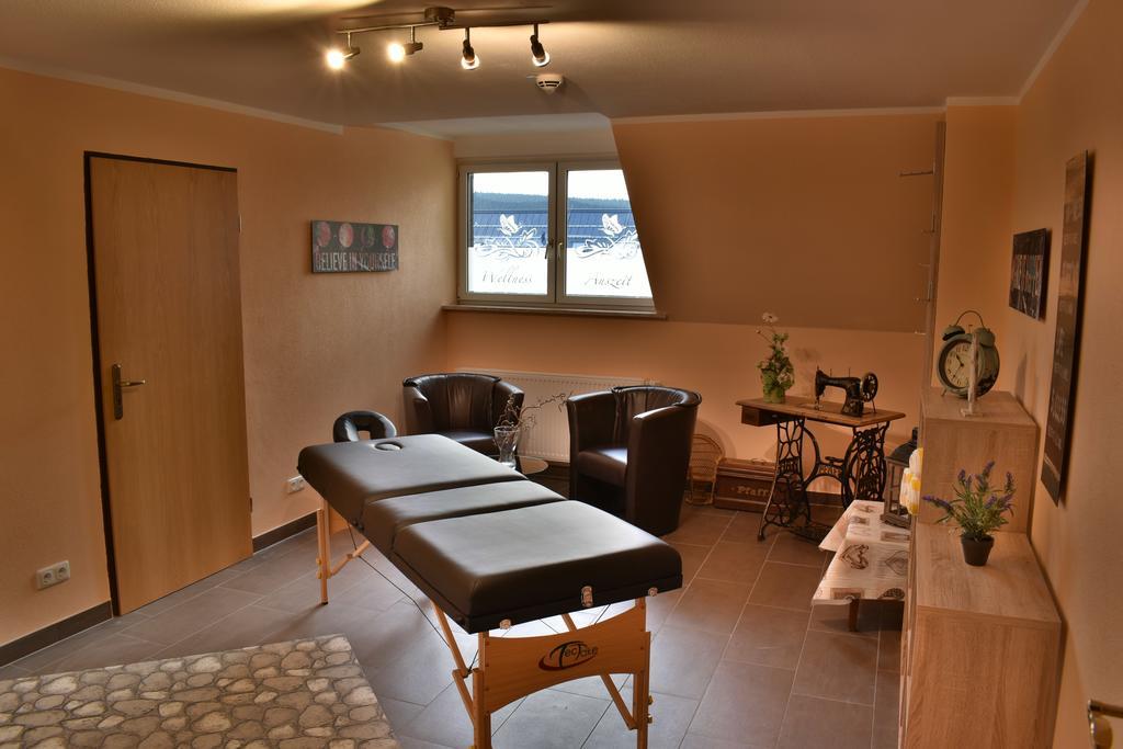 Hotel Thueringenschanze Oberhof  Buitenkant foto